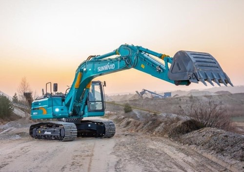 Tren de rodaje de una excavadora color azul